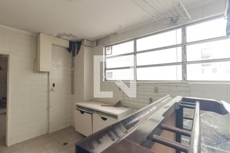 Lavanderia de apartamento para alugar com 4 quartos, 220m² em Higienópolis, São Paulo
