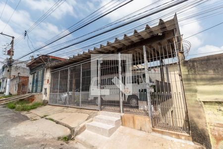 Fachada de casa para alugar com 1 quarto, 60m² em Jardim Fernandes, São Paulo