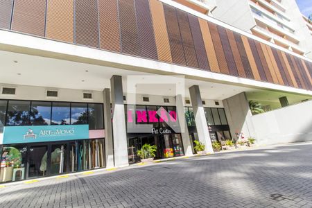 Fachada de apartamento à venda com 1 quarto, 50m² em Centro Empresarial Tamboré, Santana de Parnaíba