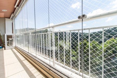 Varanda de apartamento à venda com 1 quarto, 50m² em Centro Empresarial Tamboré, Santana de Parnaíba