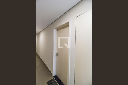 Entrada de apartamento à venda com 1 quarto, 50m² em Centro Empresarial Tamboré, Santana de Parnaíba