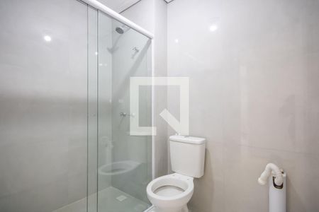 Banheiro de apartamento à venda com 2 quartos, 47m² em Piratininga, Osasco