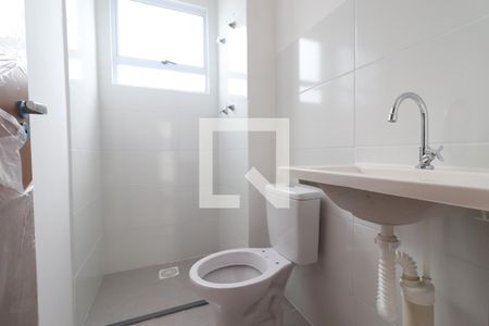Banheiro de apartamento à venda com 2 quartos, 40m² em Rondônia, Novo Hamburgo