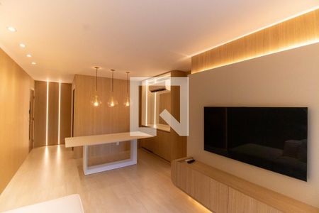 Sala de apartamento à venda com 3 quartos, 110m² em Piratininga, Niterói