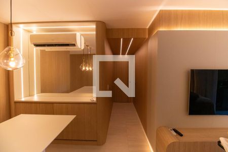 Corredor  de apartamento à venda com 3 quartos, 110m² em Piratininga, Niterói