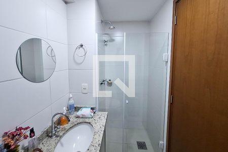 Banheiro Social de apartamento à venda com 2 quartos, 59m² em Centro, Niterói