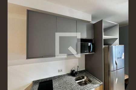 Cozinha de kitnet/studio à venda com 1 quarto, 23m² em Brooklin Novo, São Paulo