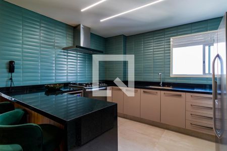 Cozinha de apartamento à venda com 3 quartos, 118m² em Vila Sonia, São Paulo