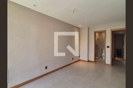 Suíte 1 de casa de condomínio à venda com 4 quartos, 400m² em Barra da Tijuca, Rio de Janeiro