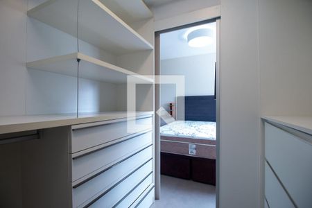 Closet de apartamento para alugar com 1 quarto, 59m² em Brooklin, São Paulo