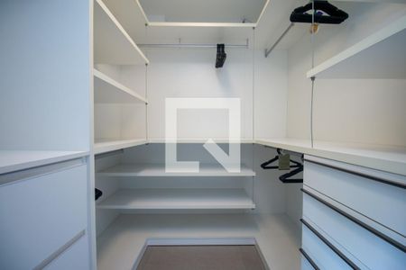 Closet de apartamento para alugar com 1 quarto, 59m² em Brooklin, São Paulo