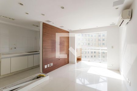 Sala de apartamento à venda com 2 quartos, 66m² em Indianópolis, São Paulo