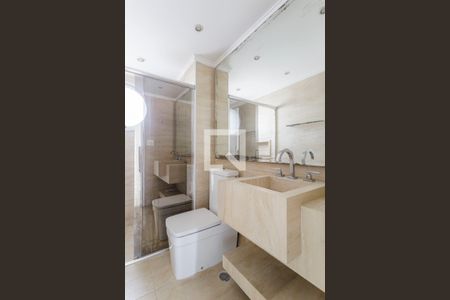Banheiro de apartamento à venda com 2 quartos, 66m² em Indianópolis, São Paulo