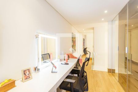 Quarto de apartamento à venda com 1 quarto, 69m² em Vila Nova Conceição, São Paulo