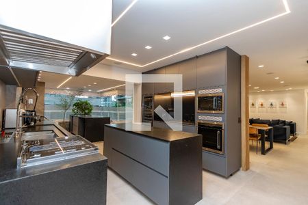 Cozinha de apartamento à venda com 4 quartos, 250m² em Santo Amaro, São Paulo