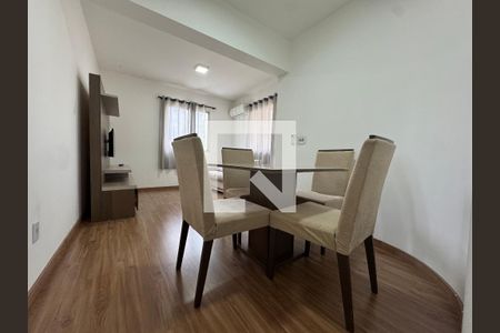 Sala de apartamento para alugar com 1 quarto, 62m² em Centro, Campinas