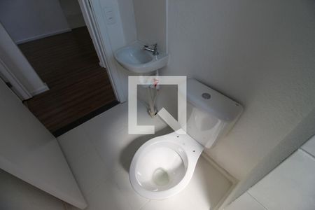 Banheiro  de apartamento para alugar com 2 quartos, 39m² em Colônia (zona Leste), São Paulo