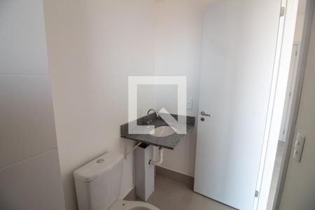 Banheiro de apartamento à venda com 1 quarto, 35m² em Santo Amaro, São Paulo