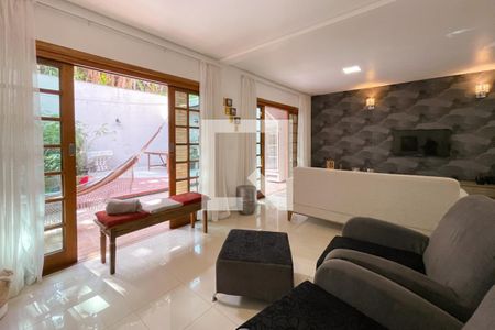 Sala de Estar de casa à venda com 3 quartos, 415m² em Nova Petrópolis, São Bernardo do Campo