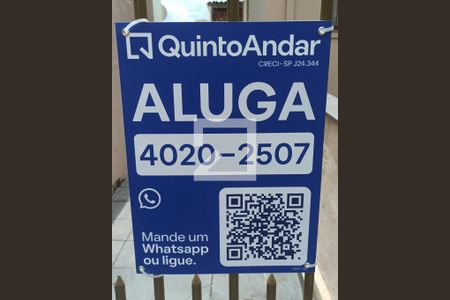 Placa do Quinto Andar de casa à venda com 2 quartos, 90m² em Vila Mangalot, São Paulo