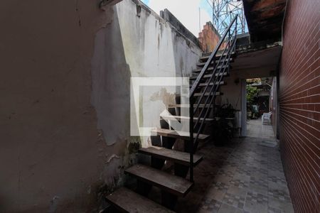 Escada de casa à venda com 5 quartos, 163m² em Vila Guilherme, São Paulo