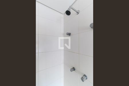 Banheiro de kitnet/studio para alugar com 1 quarto, 44m² em Santa Ifigênia, São Paulo