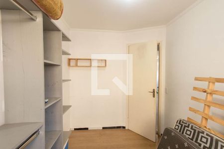 Quarto 1 de apartamento para alugar com 2 quartos, 56m² em Pinheirinho, Curitiba