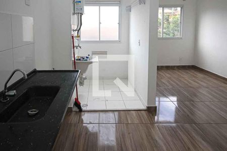 Cozinha de apartamento para alugar com 2 quartos, 35m² em Cidade Satelite Santa Barbara, São Paulo