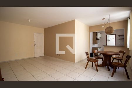 Sala de apartamento para alugar com 1 quarto, 70m² em Recreio dos Bandeirantes, Rio de Janeiro