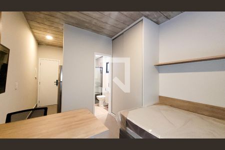 Sala / Quarto de kitnet/studio para alugar com 1 quarto, 17m² em Cidade Universitária, Campinas