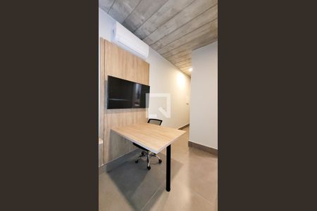 Sala / Quarto de kitnet/studio para alugar com 1 quarto, 17m² em Cidade Universitária, Campinas