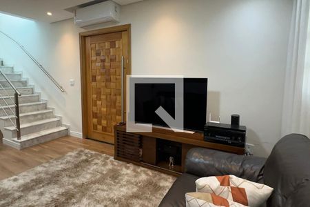 Sala de casa para alugar com 3 quartos, 120m² em Vila Ema, São Paulo