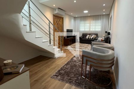 Sala de casa para alugar com 3 quartos, 120m² em Vila Ema, São Paulo