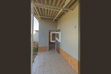 Quintal de casa à venda com 3 quartos, 86m² em Harmonia, Canoas