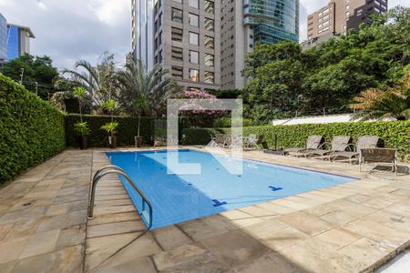 Área comum - Piscina de apartamento para alugar com 3 quartos, 177m² em Itaim Bibi, São Paulo