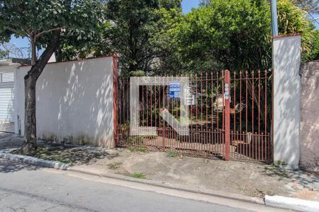 Fachada de casa à venda com 2 quartos, 80m² em Vila Constança, São Paulo