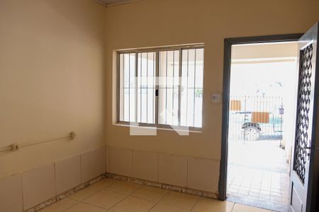 SALA de casa à venda com 2 quartos, 146m² em Pestana, Osasco