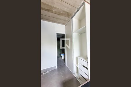 Banheiro Social de kitnet/studio para alugar com 1 quarto, 17m² em Cidade Universitária, Campinas