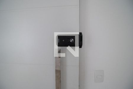 Fechadura eletrônica de apartamento para alugar com 1 quarto, 31m² em Vila Gustavo, São Paulo