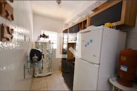 Cozinha de casa à venda com 2 quartos, 400m² em Horto, Belo Horizonte