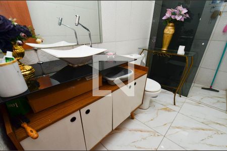 Banheiro 1 de casa à venda com 2 quartos, 400m² em Horto, Belo Horizonte