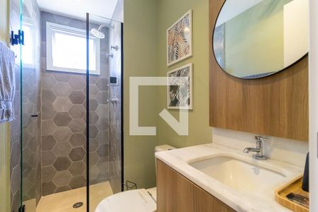 Banheiro da suíte de apartamento à venda com 2 quartos, 57m² em Centro, Campinas