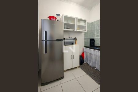 Cozinha de casa de condomínio para alugar com 2 quartos, 85m² em Canto do Forte, Praia Grande