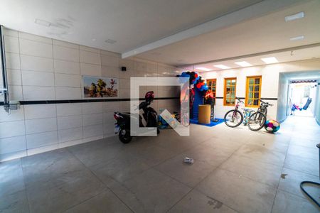 Garagem de casa à venda com 3 quartos, 130m² em Vila Campestre, São Paulo