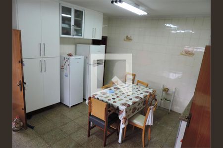 Casa à venda com 4 quartos, 530m² em Vila Guarani, São Paulo