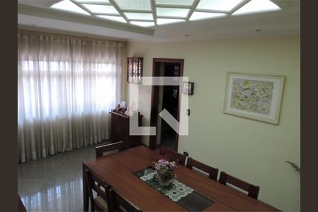 Casa à venda com 4 quartos, 530m² em Vila Guarani, São Paulo