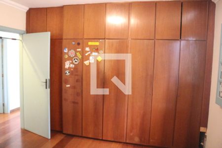 Quarto 2 de casa para alugar com 4 quartos, 382m² em Campestre, Santo André