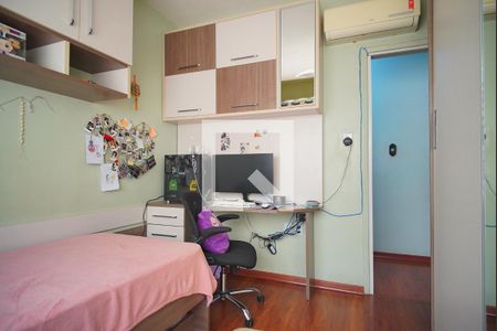 Quarto 1 de apartamento à venda com 2 quartos, 100m² em Passo D’areia, Porto Alegre