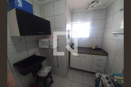 Cozinha de apartamento para alugar com 1 quarto, 39m² em Centro, São Vicente
