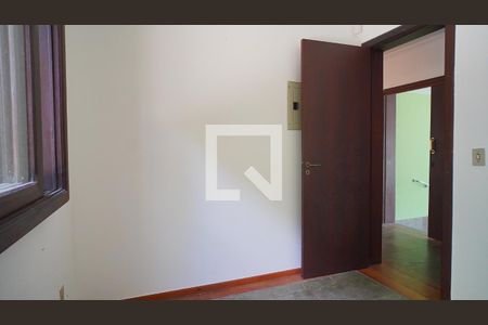 Quarto suíte 1 de casa de condomínio para alugar com 4 quartos, 735m² em Canto da Lagoa, Florianópolis